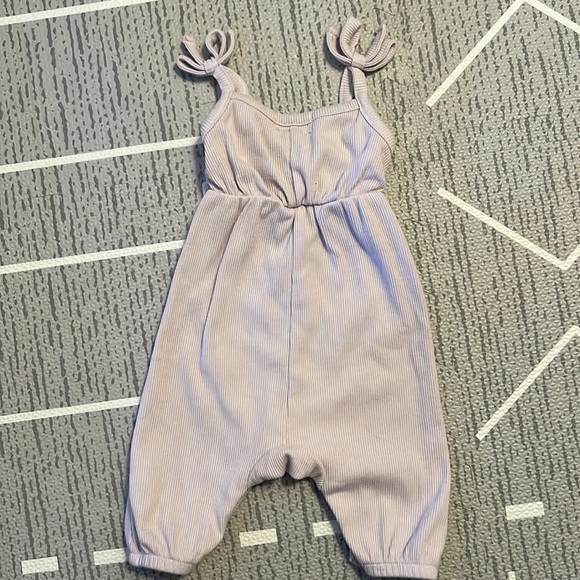 GRAYSON mini sleeveless romper- newborn - Picture 2 of 5